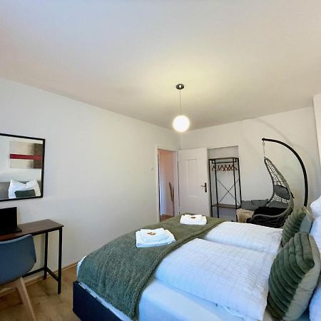 Downtown Apartment By Ninja Spaces - Kingsize-Bett, Kueche, Netflix, Terrasse Wuppertal Exterior foto