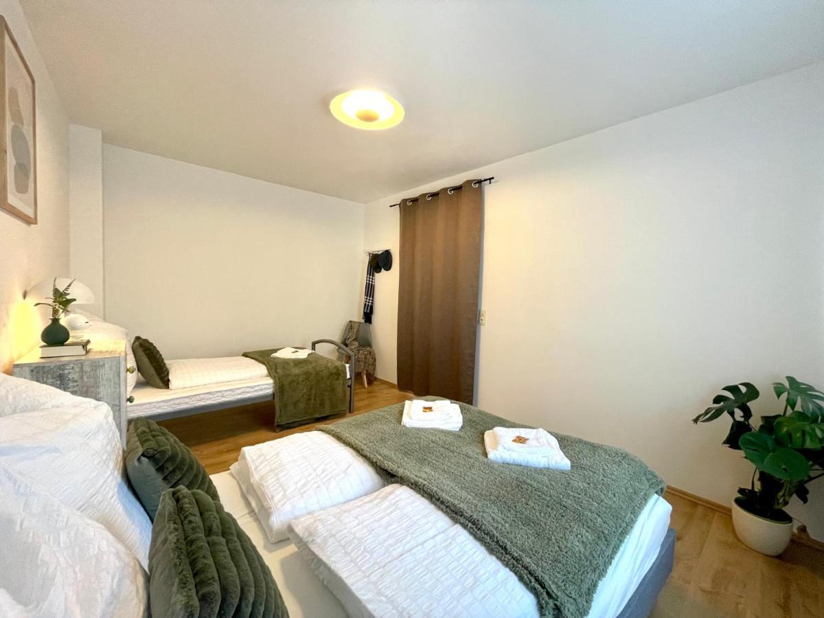 Downtown Apartment By Ninja Spaces - Kingsize-Bett, Kueche, Netflix, Terrasse Wuppertal Exterior foto