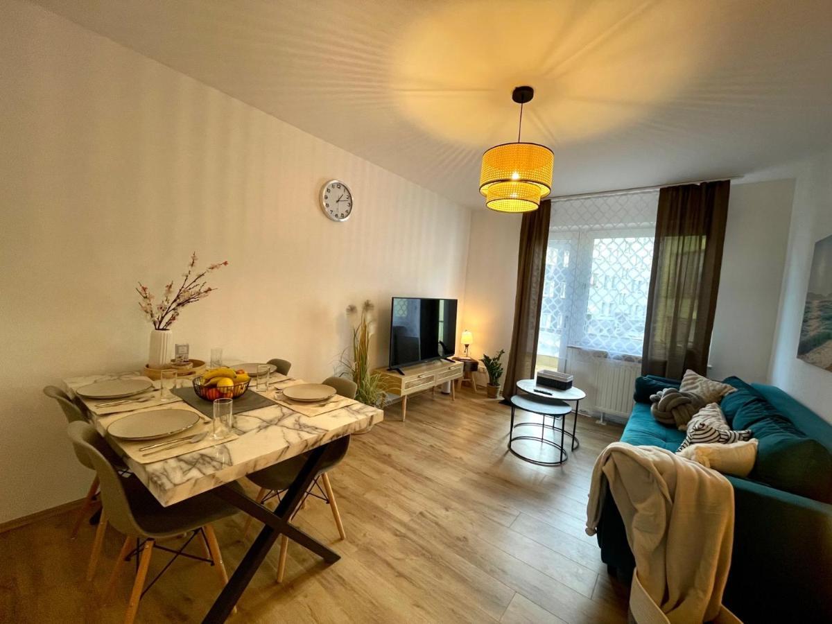 Downtown Apartment By Ninja Spaces - Kingsize-Bett, Kueche, Netflix, Terrasse Wuppertal Exterior foto
