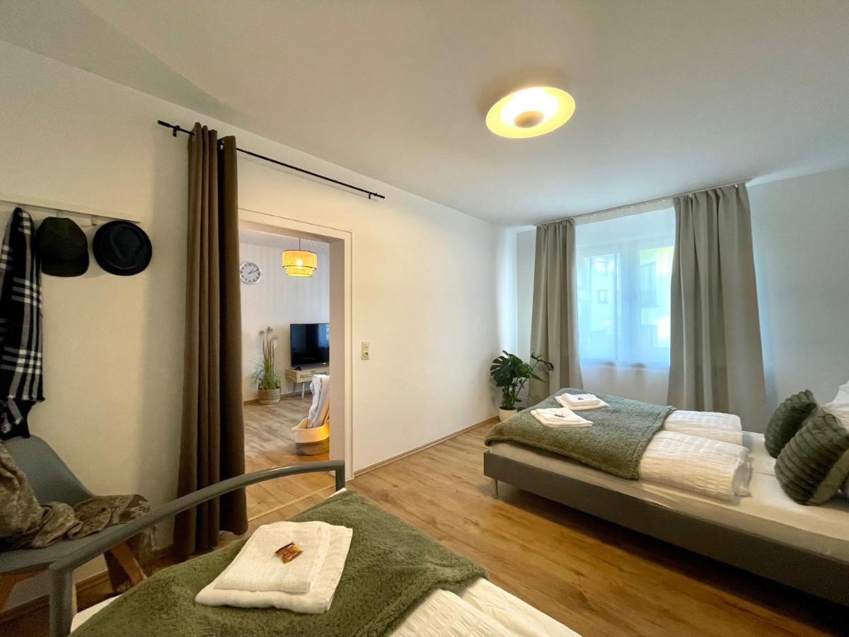 Downtown Apartment By Ninja Spaces - Kingsize-Bett, Kueche, Netflix, Terrasse Wuppertal Exterior foto